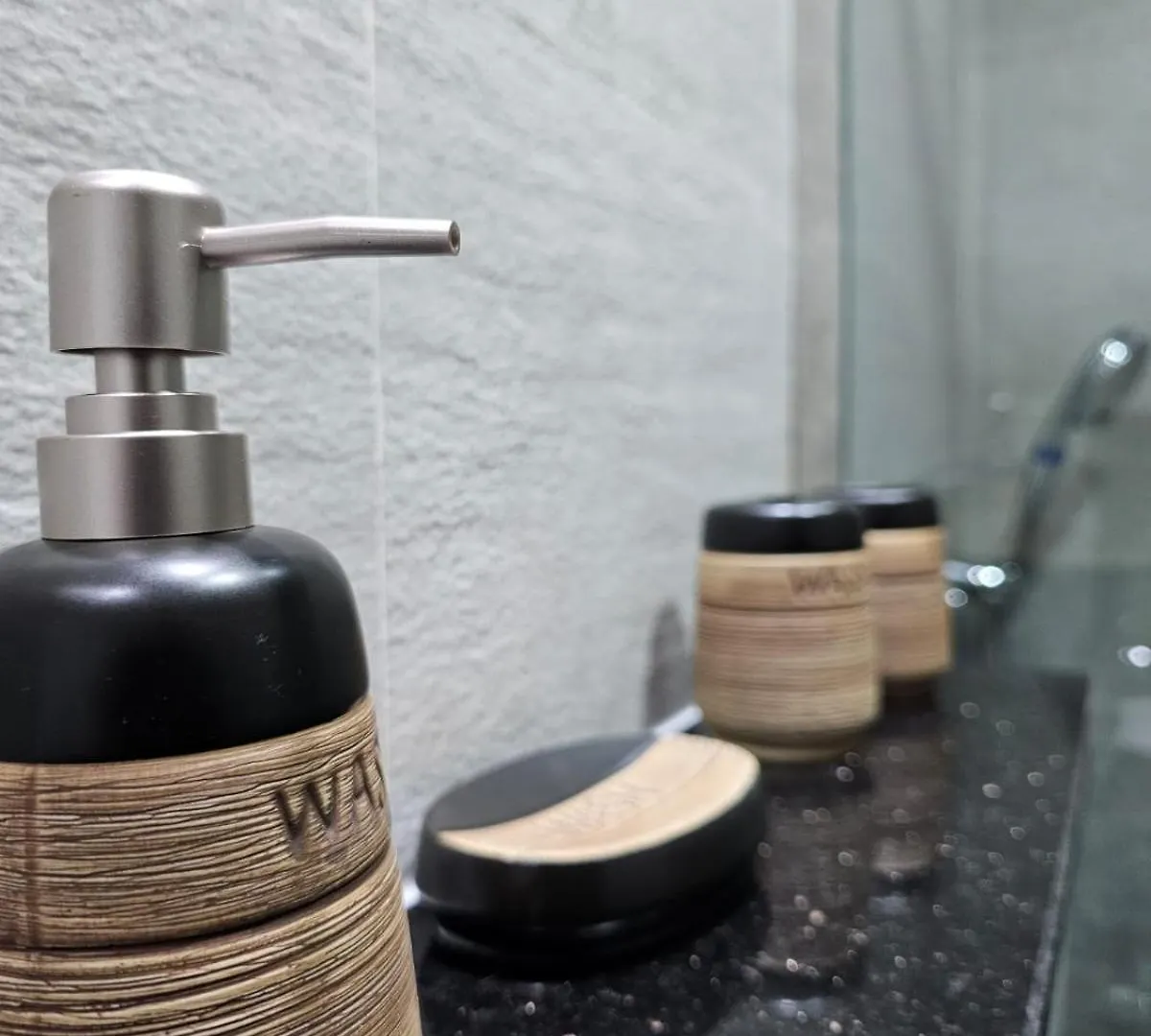 Homes2Retreat - Cozy & Elegant Studio In Jvc Dubai Apartment
